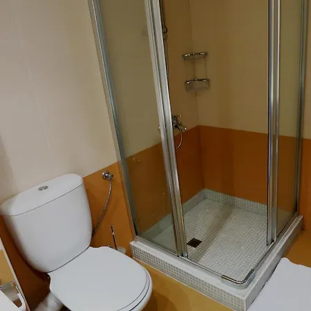 Tarfa Hotel 2*