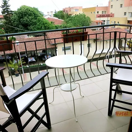 Tarfa 2* Lozenec