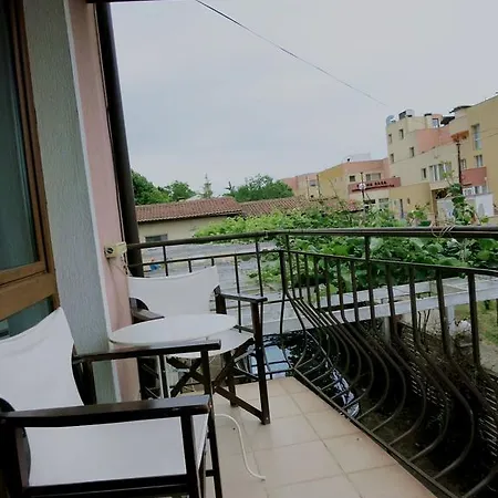 Tarfa Szálloda Lozenec